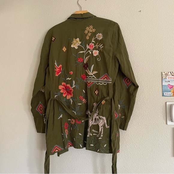 Johnny Was Shawl Collar Belted Embroidered Jacket Olive Green Size Small NWT - Picture 10 of 10
